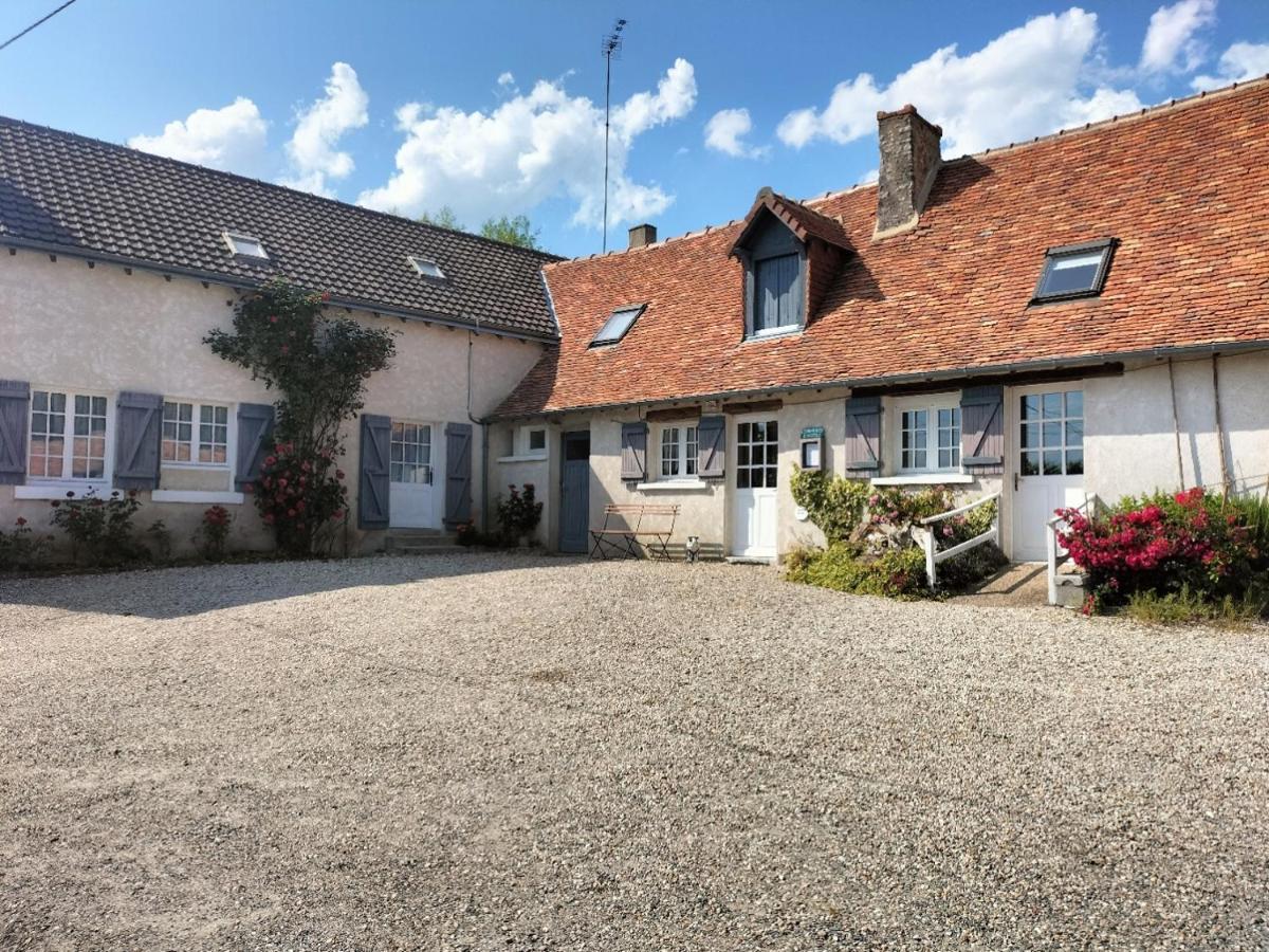 La Ferme Des Bigornes Hotell Châtillon-sur-Indre Exteriör bild
