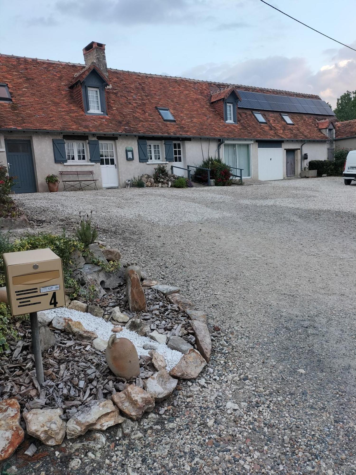 La Ferme Des Bigornes Hotell Châtillon-sur-Indre Exteriör bild